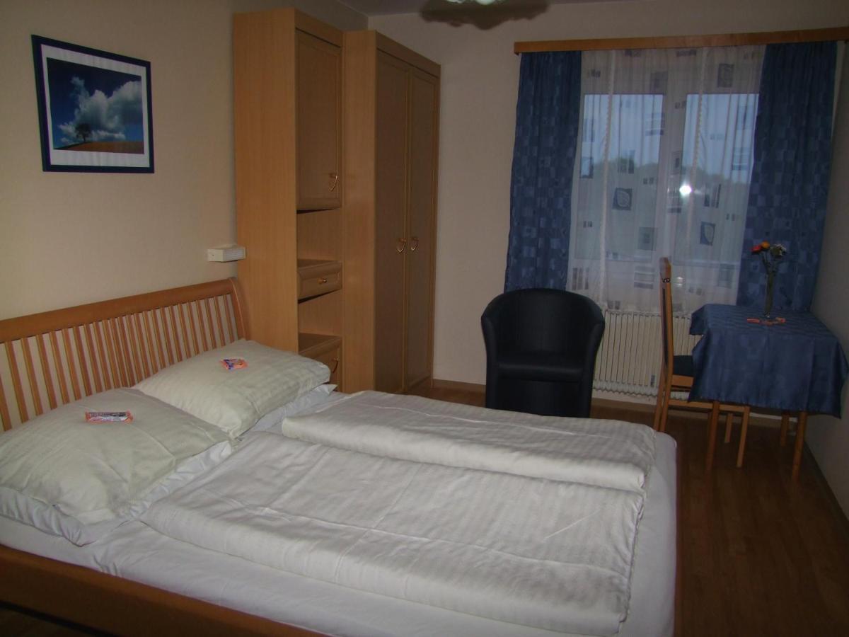 Gasthof-Pension Weninger Paldau Zimmer foto